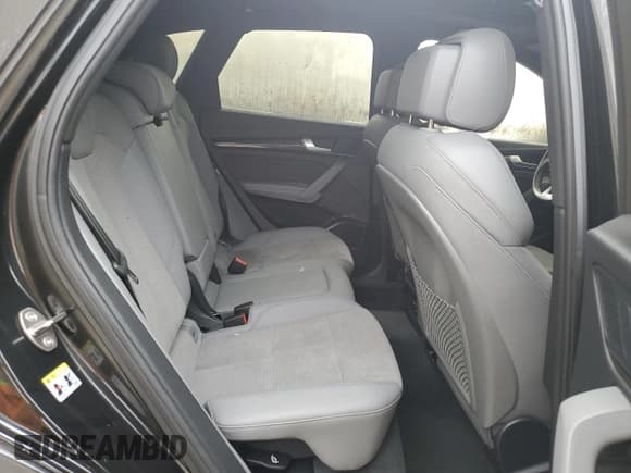 ✅ 2022 Audi SQ5 Premium Plus • VIN: WA1B4AFY2N2092122 • Лот: 66394155. Опубликован ранее на Copart с пробегом 25 888 миль. Бесплатный доступ к архиву аукционных продаж из США и подробный отчёт об истории автомобиля на DreamBid. Изображение 11.