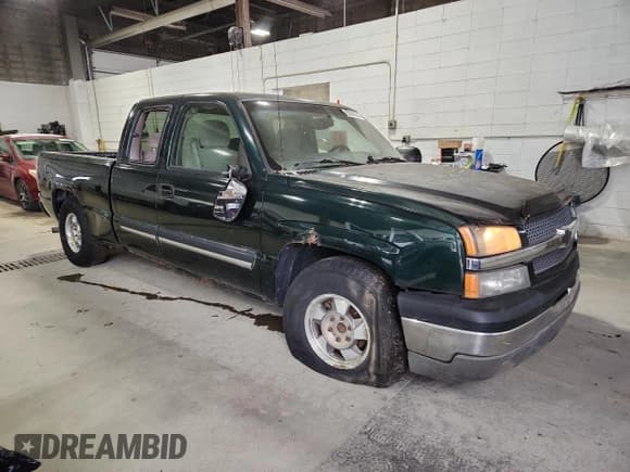 ✅ 2004 Chevrolet Silverado 1500 LS • VIN: 2GCEC19V941158641 • Lot: 93382595. Listed on Copart with 220,325 mi. Free auction sales archive from the USA and detailed vehicle history report at DreamBid. Image 4.