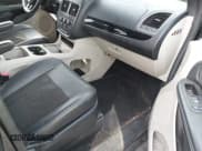 ✅ 2019 Dodge Grand Caravan SXT • VIN: 2C4RDGCG1KR605585 • Лот: 43355670. Опубликован ранее на IAAI с пробегом 138 510 миль. Бесплатный доступ к архиву аукционных продаж из США и подробный отчёт об истории автомобиля на DreamBid. Изображение 5.