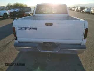 1999 Dodge 1500 с VIN 3B7HC13Y1XG185649, выставлен на аукционе Copart как лот 80685714 с пробегом 225 776 миль миль и Списание • Salvage title. История ставок и продаж доступна на DreamBid. Изображение 6.