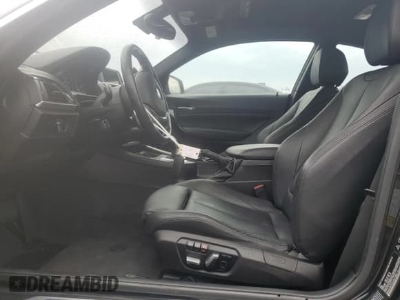 ✅ 2017 BMW 2 Series 230i xDrive • VIN: WBA2H9C52HV641899 • Lot: 47070475. Wystawiony na Copart z przebiegiem 160 767 mil. Bezpłatny archiwum sprzedaży aukcyjnych z USA i szczegółowy raport historii pojazdu na DreamBid. Zdjęcie 7.