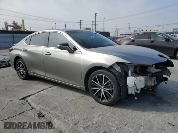 ✅ 2021 Lexus ES 300h • VIN: 58ADA1C1XMU008960 • Lot: 68344265. Listed on Copart with 58,204 mi. Free auction sales archive from the USA and detailed vehicle history report at DreamBid. Image 4.