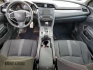 ✅ 2018 Honda Civic LX • VIN: 19XFC2F51JE041102 • Lot: 94105785. Wystawiony na Copart z przebiegiem 83 516 mil. Bezpłatny archiwum sprzedaży aukcyjnych z USA i szczegółowy raport historii pojazdu na DreamBid. Zdjęcie 8.