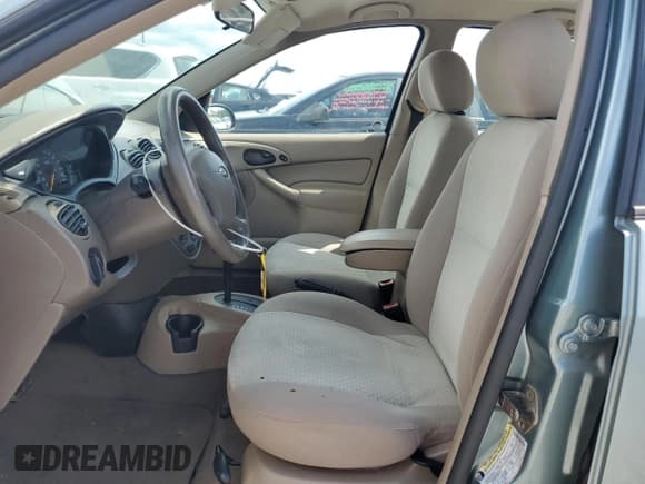 ✅ 2004 Ford Focus ZTS • VIN: 1FAFP38Z04W119041 • Lot: 62460295. Listed on Copart with 171,814 mi. Free auction sales archive from the USA and detailed vehicle history report at DreamBid. Image 7.
