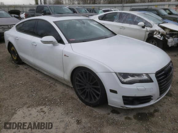 ✅ 2015 Audi A7 Premium Plus • VIN: WAUWGAFC1FN016620 • Lot: 46958413. Wystawiony na Copart z przebiegiem 96 988 mil. Bezpłatny archiwum sprzedaży aukcyjnych z USA i szczegółowy raport historii pojazdu na DreamBid. Zdjęcie 4.