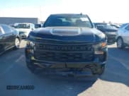✅ 2023 Chevrolet Silverado 1500 Custom • VIN: 3GCPABEK5PG262216 • Lot: 43852032. Wystawiony na IAAI z przebiegiem 34 397 mil. Bezpłatny archiwum sprzedaży aukcyjnych z USA i szczegółowy raport historii pojazdu na DreamBid. Zdjęcie 12.