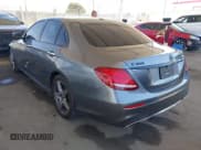 ✅ 2018 Mercedes-Benz E 300 • VIN: WDDZF4JB6JA320003 • Lot: 42688992. Wystawiony na IAAI z przebiegiem 50 469 mil. Bezpłatny archiwum sprzedaży aukcyjnych z USA i szczegółowy raport historii pojazdu na DreamBid. Zdjęcie 3.