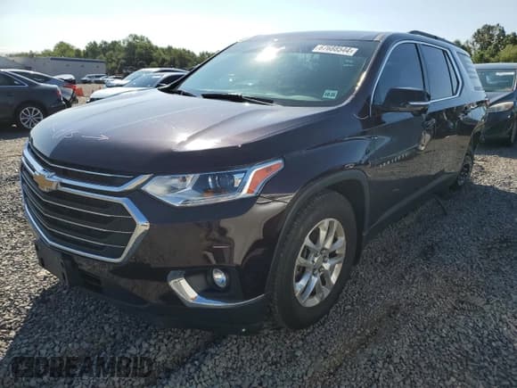 ✅ 2020 Chevrolet Traverse LT Cloth • VIN: 1GNEVGKW0LJ286665 • Lot: 67688544. Wystawiony na Copart z przebiegiem 63 768 mil. Bezpłatny archiwum sprzedaży aukcyjnych z USA i szczegółowy raport historii pojazdu na DreamBid. Zdjęcie 1.