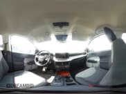 ✅ 2023 Ford Maverick XL • VIN: 3FTTW8F91PRA76448 • Lot: 43020197. Wystawiony na IAAI z przebiegiem 19 657 mil. Bezpłatny archiwum sprzedaży aukcyjnych z USA i szczegółowy raport historii pojazdu na DreamBid. Zdjęcie 19.