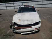 ✅ 1995 Toyota Camry LE • VIN: 4T1GK12E6SU083190 • Lot: 70914815. Wystawiony na Copart z przebiegiem 270 869 mil. Bezpłatny archiwum sprzedaży aukcyjnych z USA i szczegółowy raport historii pojazdu na DreamBid. Zdjęcie 5.