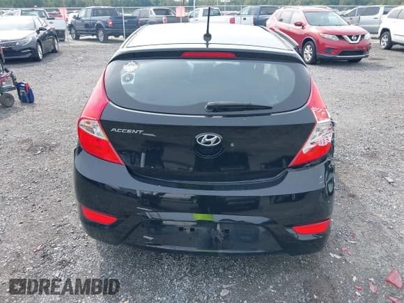 ✅ 2015 Hyundai Accent GS • VIN: KMHCT5AE1FU215508 • Lot: 43293214. Wystawiony na IAAI z przebiegiem 103 817 mil. Bezpłatny archiwum sprzedaży aukcyjnych z USA i szczegółowy raport historii pojazdu na DreamBid. Zdjęcie 16.