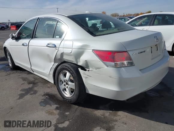 ✅ 2008 Honda Accord EX-L • VIN: 1HGCP36818A069584 • Лот: 43587765. Опубликован ранее на IAAI с пробегом 213 460 миль. Бесплатный доступ к архиву аукционных продаж из США и подробный отчёт об истории автомобиля на DreamBid. Изображение 3.