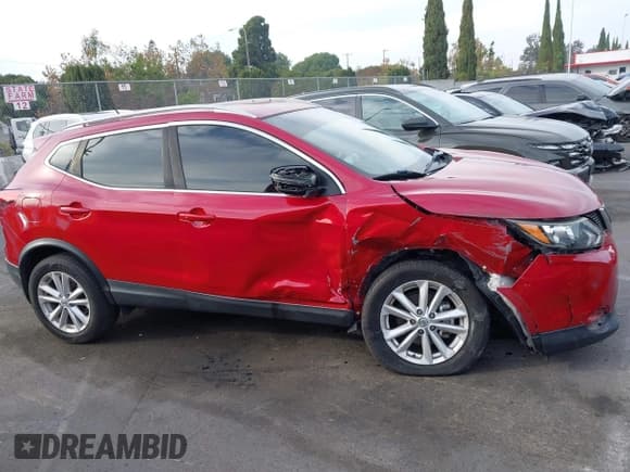 ✅ 2018 Nissan Rogue S • VIN: JN1BJ1CP2JW194679 • Lot: 43682107. Wystawiony na IAAI z przebiegiem 29 229 mil. Bezpłatny archiwum sprzedaży aukcyjnych z USA i szczegółowy raport historii pojazdu na DreamBid. Zdjęcie 13.