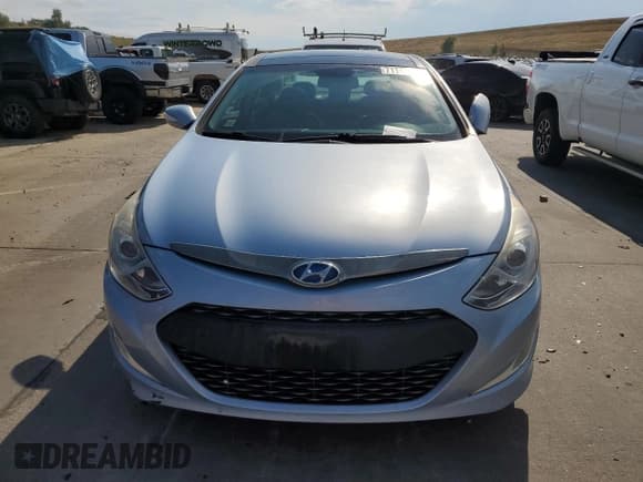 ✅ 2013 Hyundai Sonata Limited • VIN: KMHEC4A41DA085674 • Lot: 71118854. Listed on Copart with 146,567 mi. Free auction sales archive from the USA and detailed vehicle history report at DreamBid. Image 5.