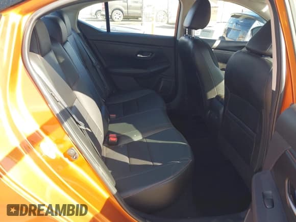 ✅ 2025 Nissan Sentra SR • VIN: 3N1AB8DV1SY252807 • Lot: 43645326. Listed on IAAI with 6,972 mi. Free auction sales archive from the USA and detailed vehicle history report at DreamBid. Image 8.