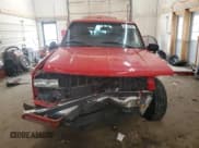 ✅ 1998 GMC Sierra 1500 • VIN: 2GTEK19RXW1547233 • Лот: 60666705. Опубликован ранее на Copart с пробегом 168 373 миль. Бесплатный доступ к архиву аукционных продаж из США и подробный отчёт об истории автомобиля на DreamBid. Изображение 5.