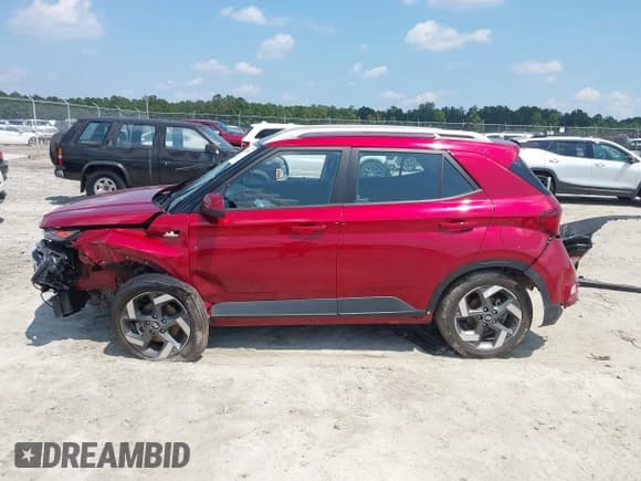 ✅ 2023 Hyundai Venue SEL • VIN: KMHRC8A39PU270560 • Lot: 43009813. Listed on IAAI with 45,864 mi. Free auction sales archive from the USA and detailed vehicle history report at DreamBid. Image 14.