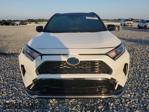 ✅ 2021 Toyota RAV4 XSE • VIN: JTMFB3FV2MD066086 • Lot: 57253325. Listed on Copart with 14,827 mi. Free auction sales archive from the USA and detailed vehicle history report at DreamBid. Image 5.