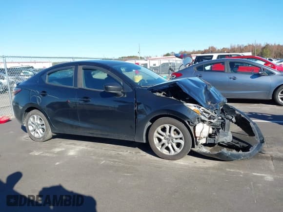 ✅ 2016 Scion iA • VIN: 3MYDLBZV7GY142947 • Lot: 43653125. Wystawiony na IAAI z przebiegiem 143 192 mil. Bezpłatny archiwum sprzedaży aukcyjnych z USA i szczegółowy raport historii pojazdu na DreamBid. Zdjęcie 14.