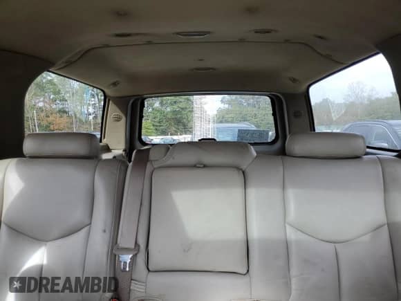 2004 Chevrolet Suburban LT with VIN 3GNFK16Z54G136147, listed as a Copart auction lot 90656025 with 276,064 mi miles and Clean title. Bid and sale history available at DreamBid. Image 10.