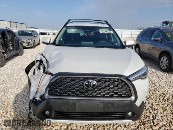 ✅ 2024 Toyota Corolla Cross XLE • VIN: 7MUDAAAGXRV089141 • Lot: 44672475. Listed on Copart with 8,519 mi. Free auction sales archive from the USA and detailed vehicle history report at DreamBid. Image 5.