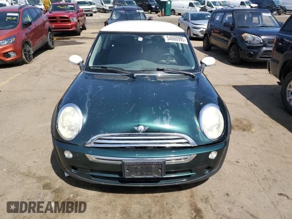 ✅ 2006 MINI Hardtop • VIN: WMWRC33546TK15957 • Lot: 54660995. Listed on Copart with 100,893 mi. Free auction sales archive from the USA and detailed vehicle history report at DreamBid. Image 5.