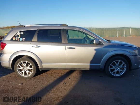 ✅ 2016 Dodge Journey R/T • VIN: 3C4PDDFG8GT106014 • Лот: 40653735. Опубликован ранее на IAAI с пробегом 173 413 миль. Бесплатный доступ к архиву аукционных продаж из США и подробный отчёт об истории автомобиля на DreamBid. Изображение 13.