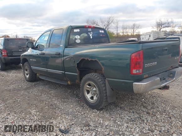 ✅ 2002 Dodge 1500 • VIN: 3D7HU18N42G115122 • Lot: 43629494. Listed on IAAI with 197,478 mi. Free auction sales archive from the USA and detailed vehicle history report at DreamBid. Image 3.