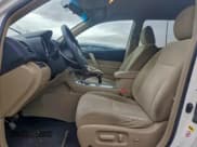 ✅ 2013 Toyota Highlander Plus • VIN: 5TDBK3EHXDS181999 • Lot: 94299105. Listed on Copart with 158,186 mi. Free auction sales archive from the USA and detailed vehicle history report at DreamBid. Image 7.