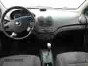 2009 Chevrolet Aveo z VIN 3G1TV55EX9L118517, wystawiony jako Copart lot #78802224 z przebiegiem 155 656 mil mil oraz Szkoda całkowita • Salvage title. Historia ofert i sprzedaży dostępna na DreamBid. Obrazek 8.