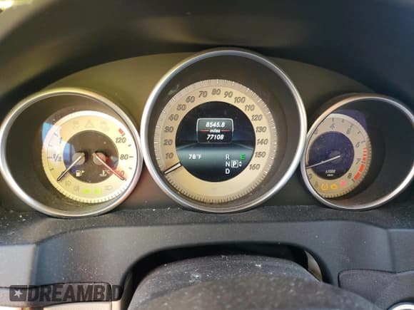 ✅ 2014 Mercedes-Benz E 550 • VIN: WDDKK7DF6EF266448 • Lot: 91807585. Listed on Copart with 77,108 mi. Free auction sales archive from the USA and detailed vehicle history report at DreamBid. Image 9.