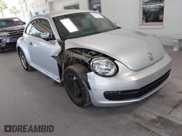 ✅ 2015 Volkswagen Beetle Fleet Edition • VIN: 3VWF17AT3FM654647 • Лот: 42336350. Опубликован ранее на IAAI с пробегом 44 312 миль. Бесплатный доступ к архиву аукционных продаж из США и подробный отчёт об истории автомобиля на DreamBid. Изображение 1.