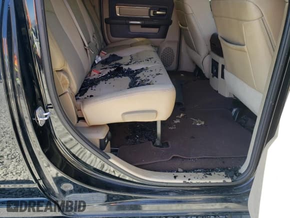 ✅ 2014 Ram 2500 Laramie • VIN: 3C6UR5NLXEG189421 • Лот: 65290575. Опубликован ранее на Copart с пробегом Не указан. Бесплатный доступ к архиву аукционных продаж из США и подробный отчёт об истории автомобиля на DreamBid. Изображение 10.