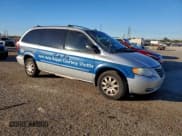 ✅ 2005 Chrysler Town & Country Touring • VIN: 2C4GP54L05R469663 • Lot: 96040405. Listed on Copart with 200,181 mi. Free auction sales archive from the USA and detailed vehicle history report at DreamBid. Image 4.