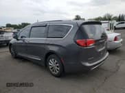 ✅ 2018 Chrysler Pacifica Touring L • VIN: 2C4RC1BG9JR124516 • Лот: 71738455. Опубликован ранее на Copart с пробегом 168 762 миль. Бесплатный доступ к архиву аукционных продаж из США и подробный отчёт об истории автомобиля на DreamBid. Изображение 2.