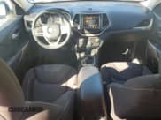 ✅ 2017 Jeep Cherokee Latitude • VIN: 1C4PJMCB7HD215864 • Lot: 91270895. Wystawiony na Copart z przebiegiem 125 393 mil. Bezpłatny archiwum sprzedaży aukcyjnych z USA i szczegółowy raport historii pojazdu na DreamBid. Zdjęcie 8.