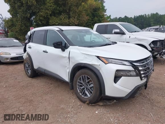 ✅ 2025 Nissan Rogue S • VIN: 5N1BT3AA5SC870235 • Lot: 43240879. Listed on IAAI with 3,432 mi. Free auction sales archive from the USA and detailed vehicle history report at DreamBid. Image 6.
