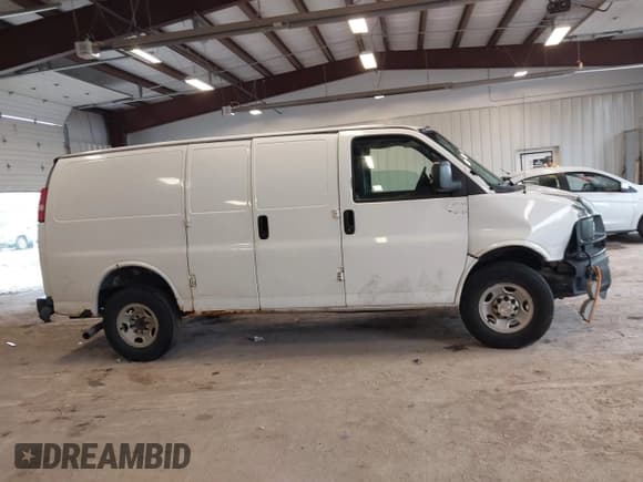 ✅ 2009 Chevrolet Express Cargo • VIN: 1GCGG25C691137038 • Lot: 42602538. Listed on IAAI with 200,648 mi. Free auction sales archive from the USA and detailed vehicle history report at DreamBid. Image 13.