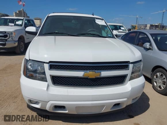✅ 2013 Chevrolet Tahoe LT • VIN: 1GNSCBE02DR338531 • Lot: 42452375. Wystawiony na IAAI z przebiegiem 105 425 mil. Bezpłatny archiwum sprzedaży aukcyjnych z USA i szczegółowy raport historii pojazdu na DreamBid. Zdjęcie 6.