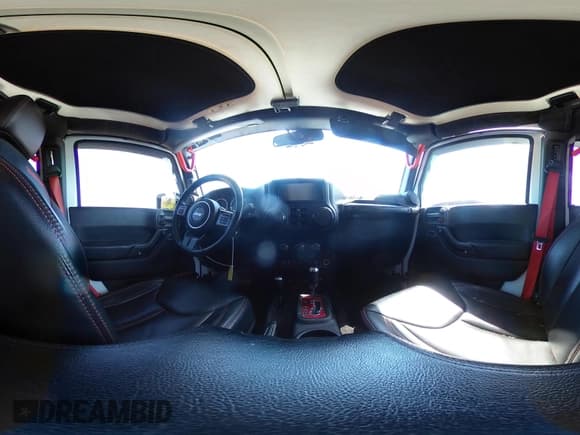 ✅ 2017 Jeep Wrangler Unlimited Rubicon • VIN: 1C4BJWFG9HL695361 • Lot: 42010655. Wystawiony na IAAI z przebiegiem 65 536 mil. Bezpłatny archiwum sprzedaży aukcyjnych z USA i szczegółowy raport historii pojazdu na DreamBid. Zdjęcie 19.