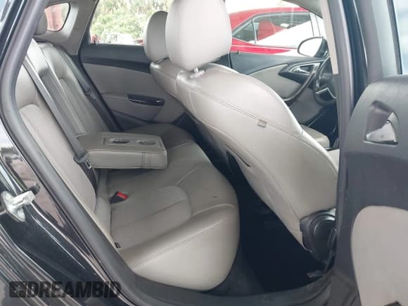 ✅ 2015 Buick Verano Convenience Group • VIN: 1G4PR5SK5F4149033 • Lot: 43196144. Wystawiony na IAAI z przebiegiem 139 467 mil. Bezpłatny archiwum sprzedaży aukcyjnych z USA i szczegółowy raport historii pojazdu na DreamBid. Zdjęcie 8.