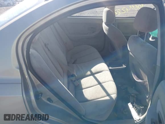 ✅ 2005 Hyundai Elantra GLS • VIN: KMHDN46D35U050987 • Lot: 40604282. Wystawiony na IAAI z przebiegiem 227 414 mil. Bezpłatny archiwum sprzedaży aukcyjnych z USA i szczegółowy raport historii pojazdu na DreamBid. Zdjęcie 8.