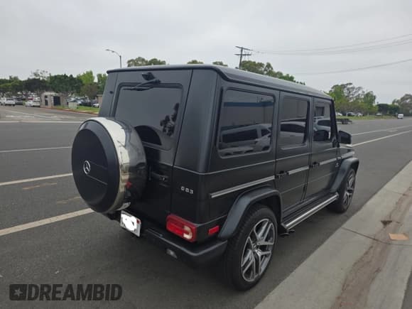 ✅ 2018 Mercedes-Benz G 63 AMG • VIN: WDCYC7DH3JX288652 • Lot: 69093725. Wystawiony na Copart z przebiegiem 61 853 mil. Bezpłatny archiwum sprzedaży aukcyjnych z USA i szczegółowy raport historii pojazdu na DreamBid. Zdjęcie 4.