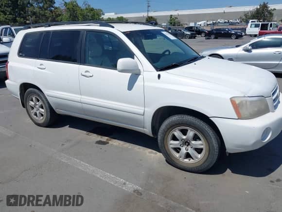 2002 Toyota Highlander с VIN JTEGF21A520033817, выставлен на аукционе IAAI как лот 42421337 с пробегом 299 112 миль миль и . История ставок и продаж доступна на DreamBid. Изображение 1.