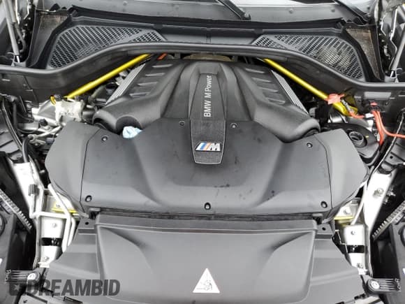 ✅ 2016 BMW X5 M • VIN: 5YMKT6C51G0R77692 • Lot: 81979013. Wystawiony na Copart z przebiegiem 56 774 mil. Bezpłatny archiwum sprzedaży aukcyjnych z USA i szczegółowy raport historii pojazdu na DreamBid. Zdjęcie 12.