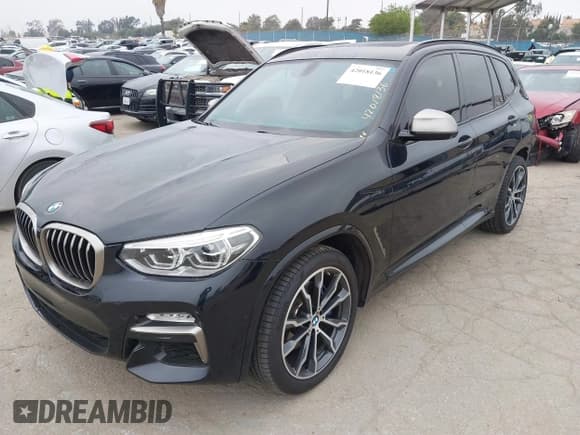 ✅ 2018 BMW X3 M40i • VIN: 5UXTS3C53J0Y97136 • Lot: 42018136. Wystawiony na IAAI z przebiegiem 58 807 mil. Bezpłatny archiwum sprzedaży aukcyjnych z USA i szczegółowy raport historii pojazdu na DreamBid. Zdjęcie 20.