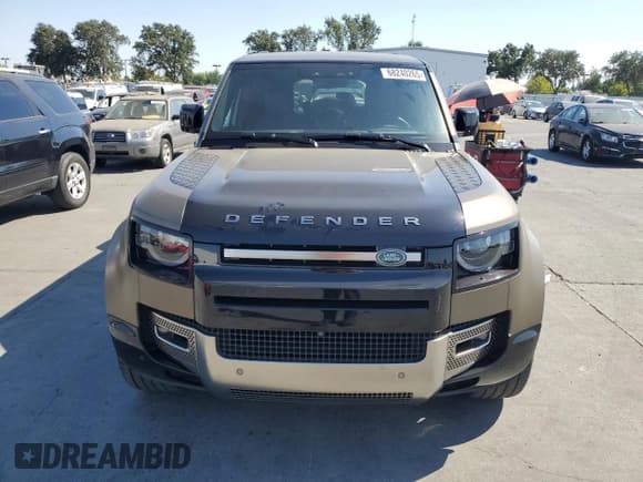 ✅ 2023 Land Rover Defender X • VIN: SALEXFEU2P2233921 • Lot: 68240265. Wystawiony na Copart z przebiegiem 24 765 mil. Bezpłatny archiwum sprzedaży aukcyjnych z USA i szczegółowy raport historii pojazdu na DreamBid. Zdjęcie 5.