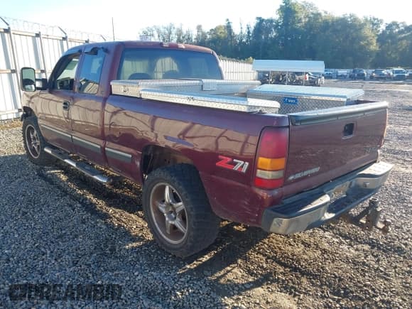 ✅ 2000 Chevrolet Silverado 1500 LS • VIN: 1GCEK19T5YE114187 • Лот: 43485299. Опубликован ранее на IAAI с пробегом 368 666 миль. Бесплатный доступ к архиву аукционных продаж из США и подробный отчёт об истории автомобиля на DreamBid. Изображение 3.