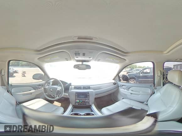 2010 Chevrolet Suburban LT z VIN 1GNUKJE30AR143183, wystawiony jako Copart lot #62062915 z przebiegiem 206 514 mil mil oraz Szkoda całkowita • Salvage title. Historia ofert i sprzedaży dostępna na DreamBid. Obrazek 15.