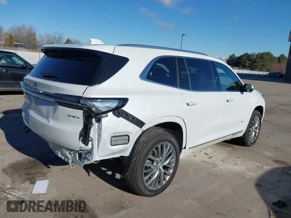 ✅ 2025 Buick Enclave Avenir • VIN: 5GAEVCRS5SJ107024 • Lot: 41150505. Wystawiony na IAAI z przebiegiem 727 mil. Bezpłatny archiwum sprzedaży aukcyjnych z USA i szczegółowy raport historii pojazdu na DreamBid. Zdjęcie 4.